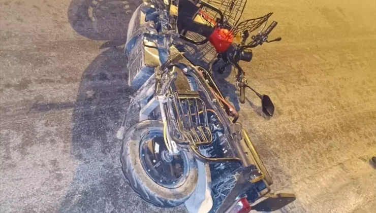 Mersin’de Otomobil ve Motosiklet Çarpıştı: 1 Ölü